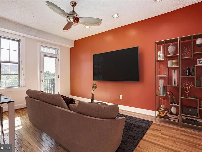 1401 Columbia Rd NW #215 — Photo 6