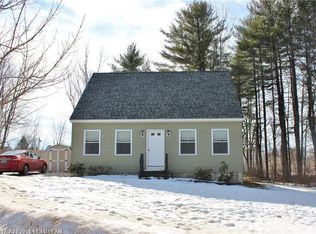 7 Saint James Pl, Lewiston, ME 04240