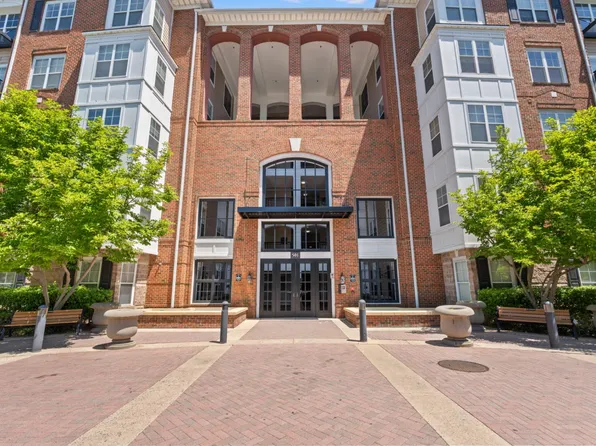 501 Hungerford Dr APT 154, Rockville, MD 20850