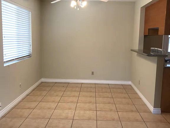 4th image of 2723 Arlington Ave APT B