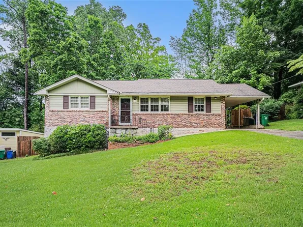 2714 Laurel Ridge Dr, Decatur, GA 30033