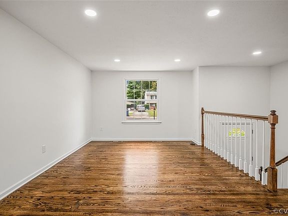 5th image of 1019 Sonnet Hill Dr
