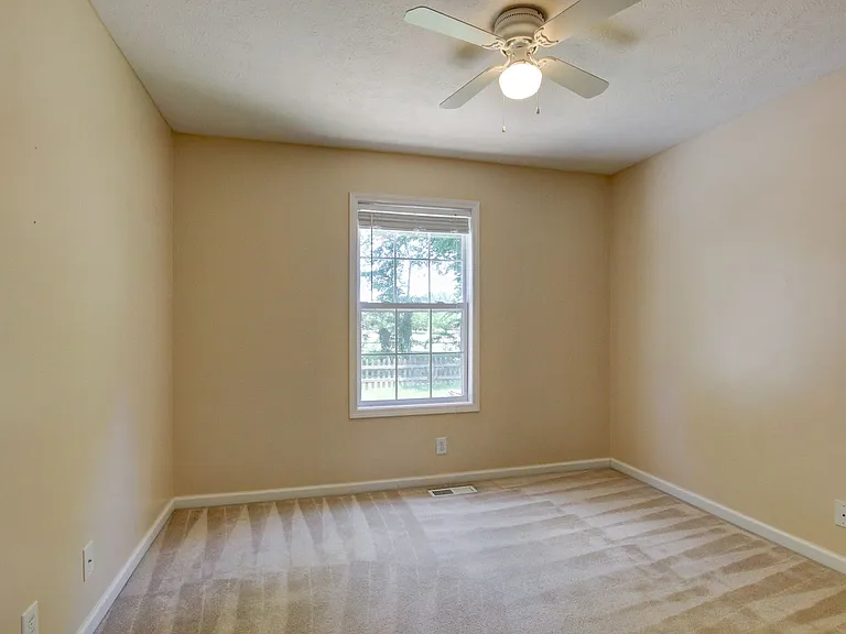 3729 Kendra Ct N — Photo 39