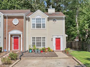 406 Woodview Ln, Hampton, VA 23666