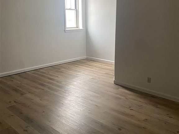 2nd image of 123 N High St APT 307