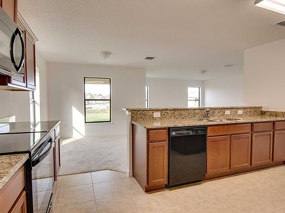 3rd image of 2462 Torrens Dr