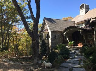 2699 Big Sheepcliff Rd, Cashiers, NC 28717