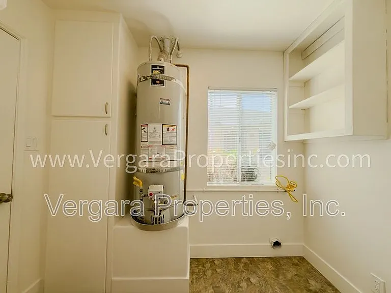 12138 York Ave #A — Photo 11