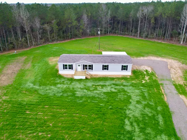 2033 Ceasar Trl, Bogue Chitto, MS 39629