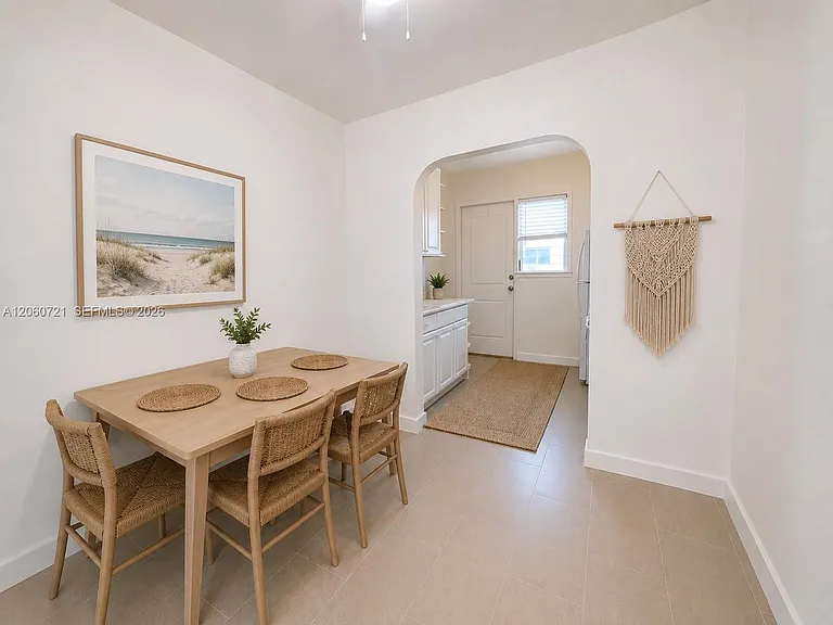 7407 Byron Ave #3 — Photo 12