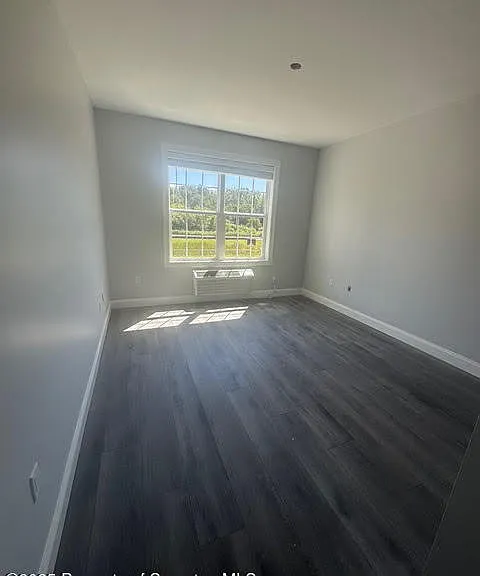407 Circle Dr — Photo 12