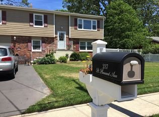 237 Pt Pleasant Ave, Bayville, NJ 08721