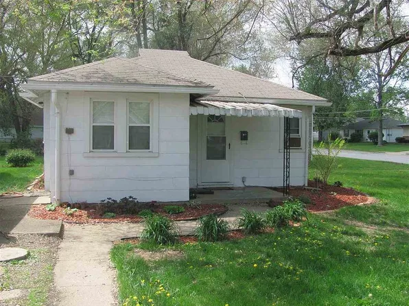 321 19th St, Lincoln, IL 62656