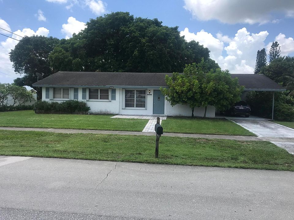 1st image of 200 Tam O Shanter Drive