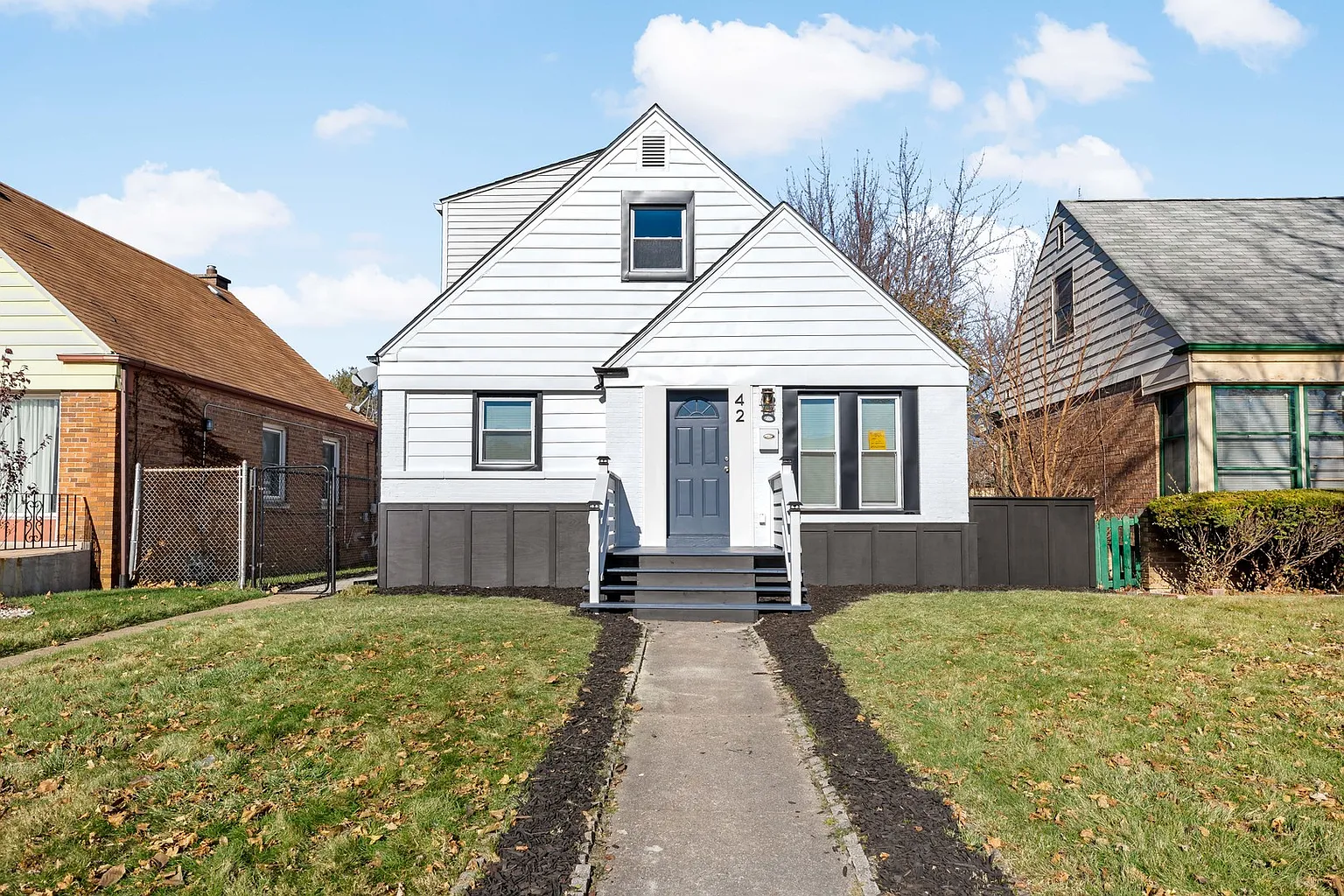 42 165th St photo 1
