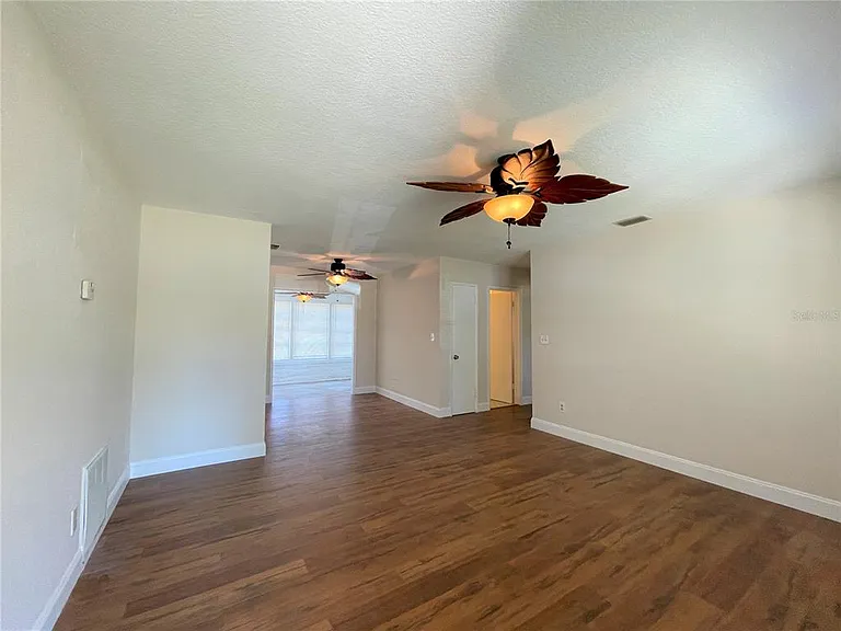 9 Jeff Rd — Photo 9