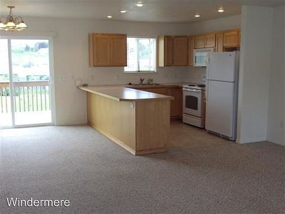 3rd image of 1148 SW Lost Trail Dr