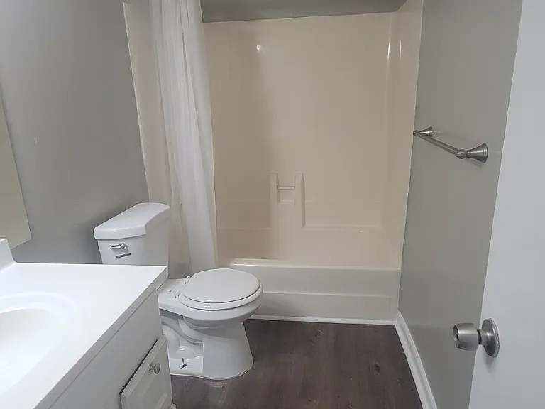 906 Candlewood Dr NW #C — Photo 10