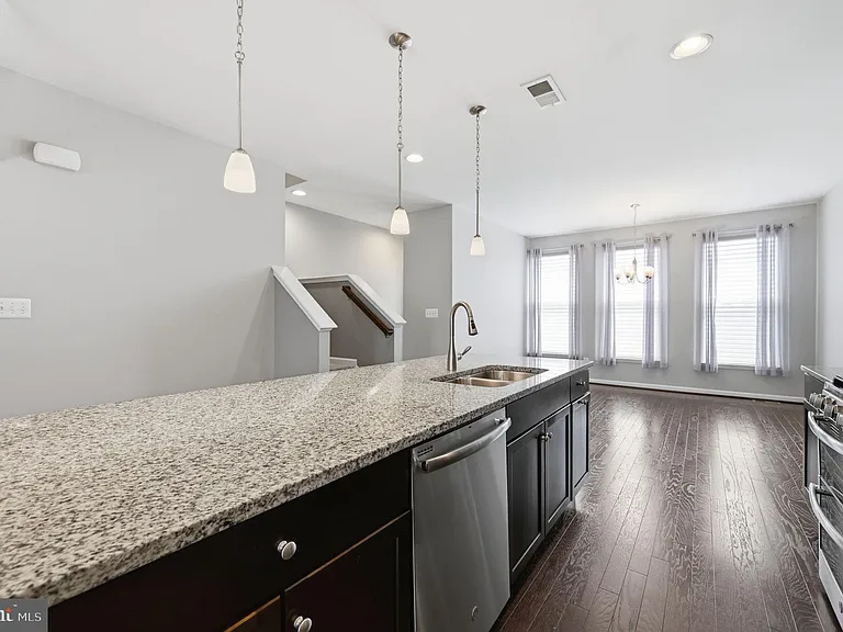 650 Aspen Rd #108 — Photo 3
