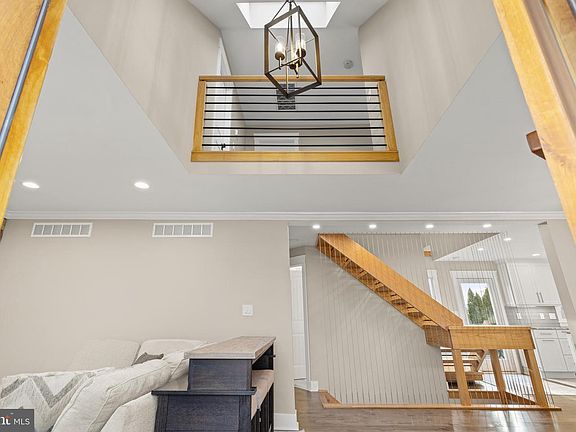 Interior real estate photo — kitchen