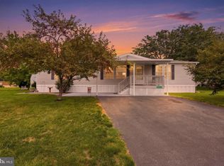 5613 Classic Ct, Fayetteville, PA 17222