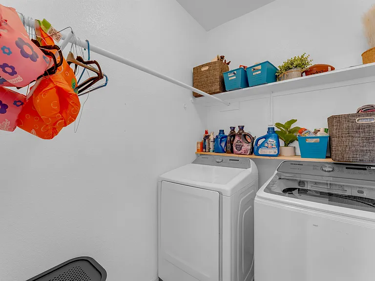 102 Cailin Ct — Photo 11