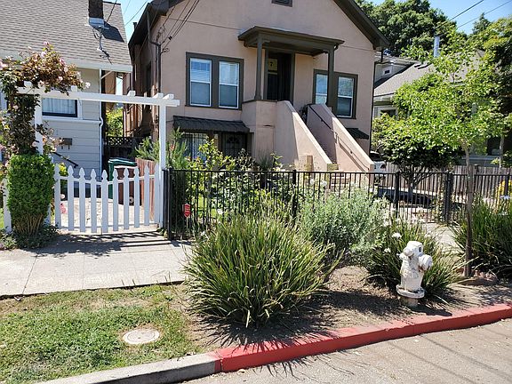 2nd image of 377 38th St APT C