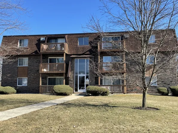 19330 Wolf Rd APT 3, Mokena, IL 60448