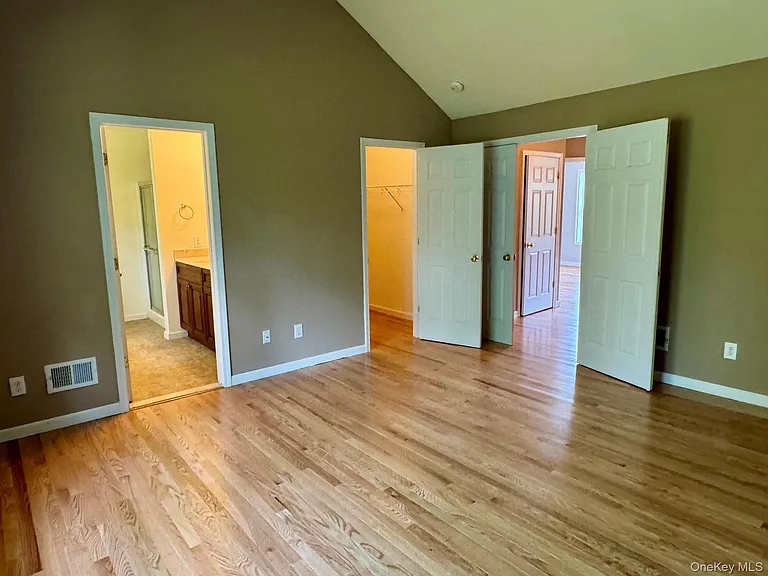 8 Seeley Bull St #120 — Photo 18