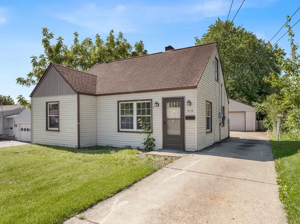 610 Elm St, Struthers, OH 44471