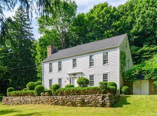 1 Wallace Rd, North Salem, NY 10560