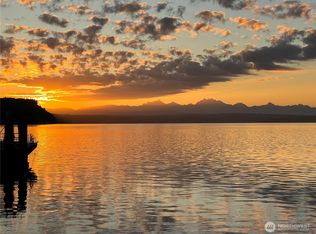200 Wharf St UNIT 1, Langley, WA