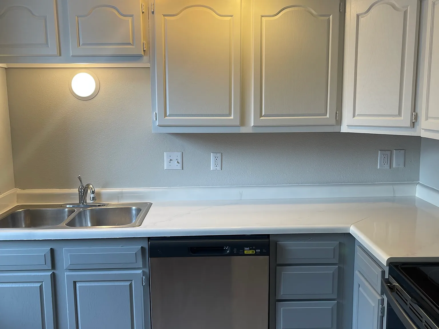 3 bed, $1,825 — Photo 3