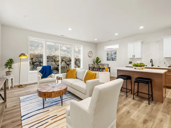 5837 W 40th Ct, Kennewick, WA 99338