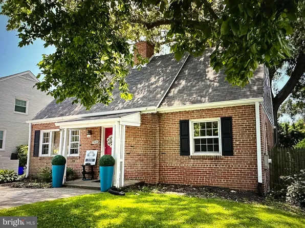 5114 Bradley Blvd, Chevy Chase, MD 20815