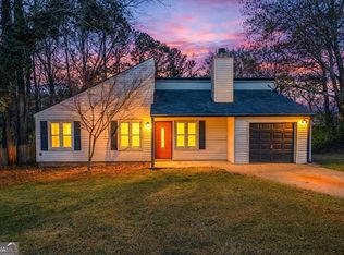 224 Apple Branch Dr, Woodstock, GA