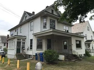 648 Washington St #2