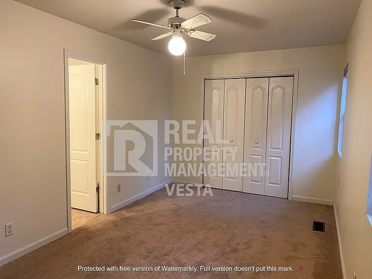 627 Maplewood Dr — Photo 6
