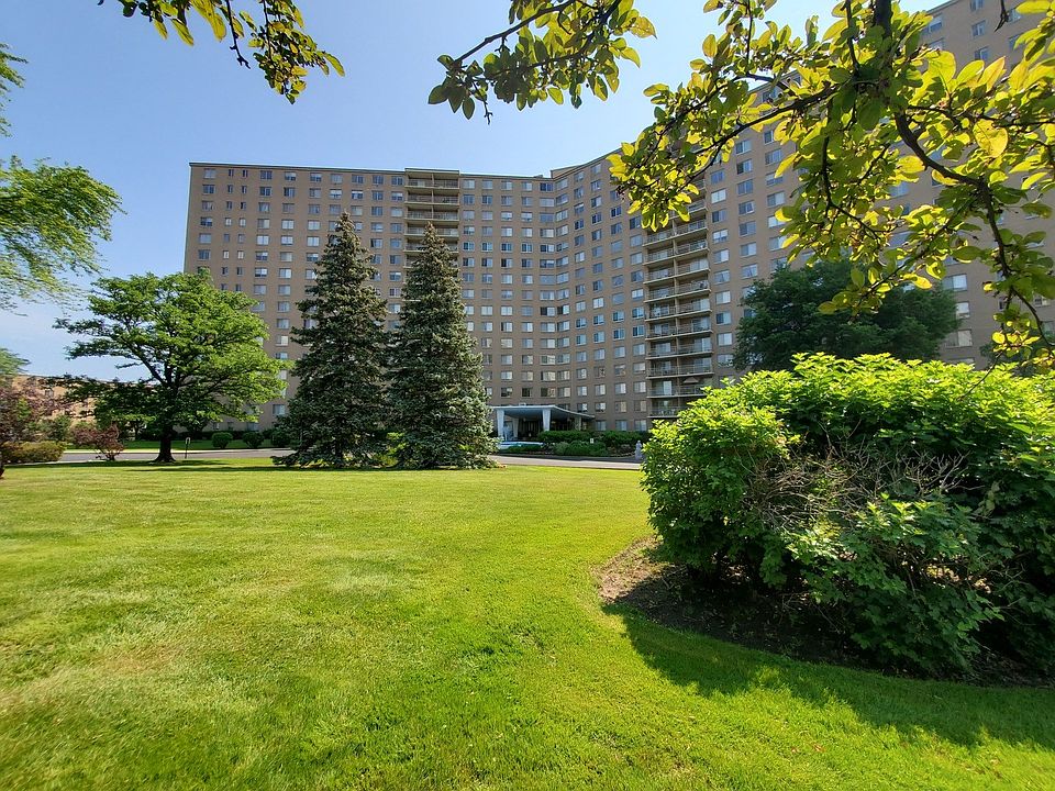 1st image of 7061 N Kedzie Ave Suite 1607