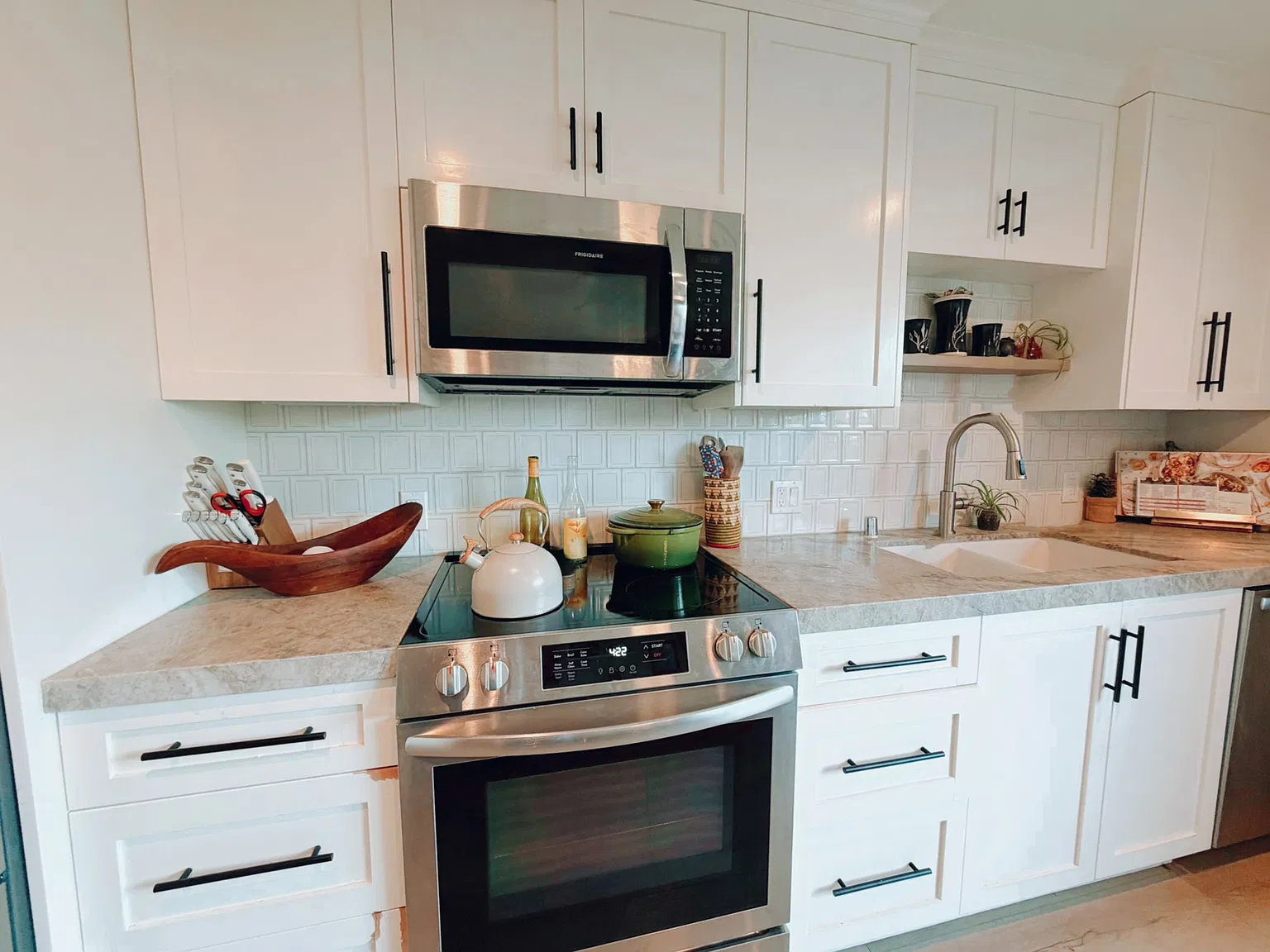 1 bed, 450 sqft, $2,675 — Photo 3