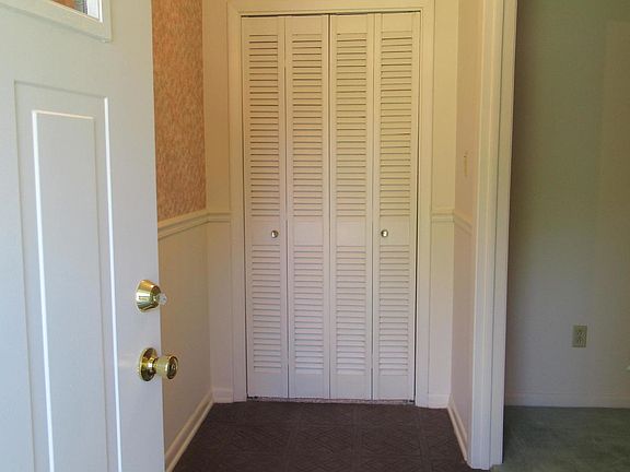 2nd image of 1001 N 30th Ave