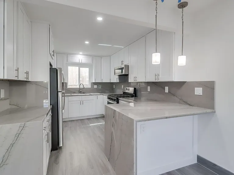 4840 Del Monte Ave #C — Photo 6