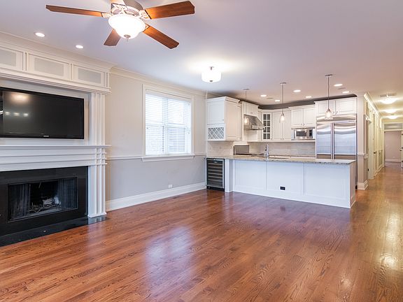 4th image of 2848 N Sheffield Ave APT 3S