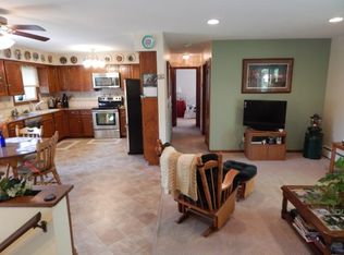 1218 Prairie St, Chaska, MN 55318