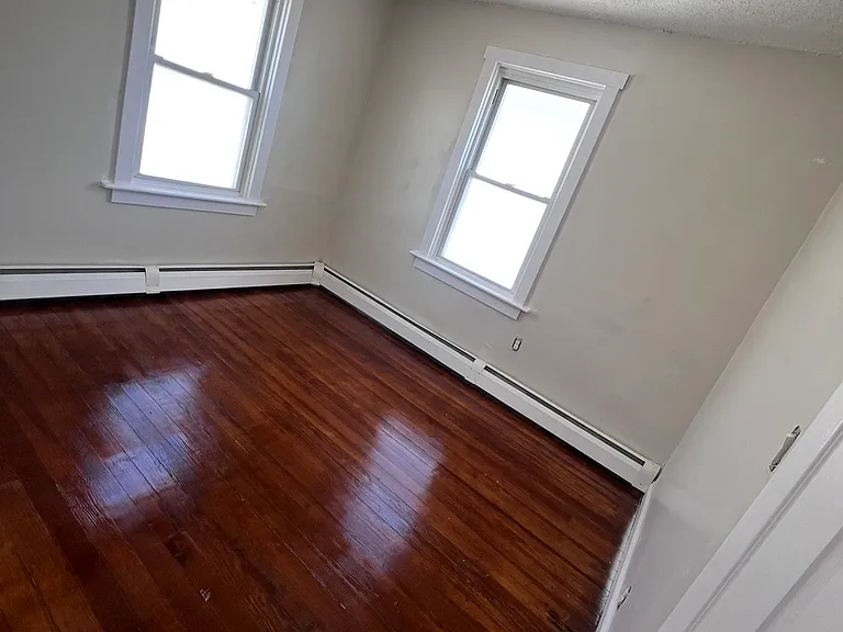 89 Harold St #3 — Photo 8