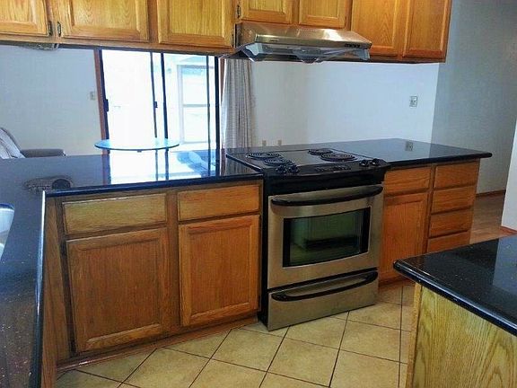 3rd image of 1915 Langridge Ave NW