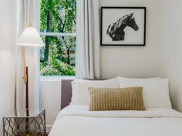 323 East 51st Street image 13 of 26