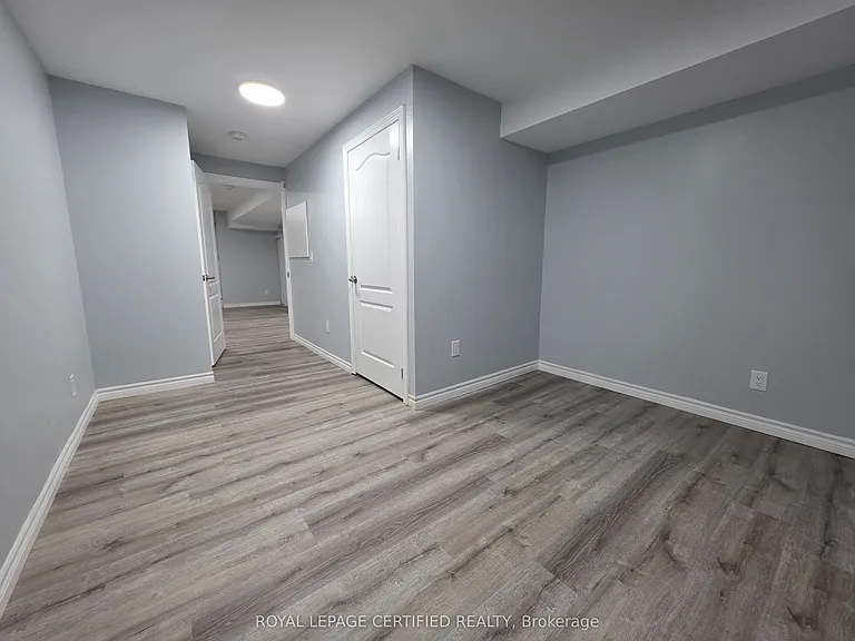 100 Chase Cres #BASEMENT — Photo 9