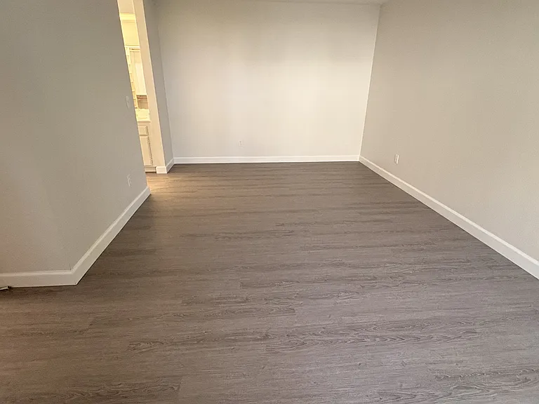 2079 Lakeridge Cir #104 — Photo 6