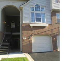 9481 Lakeside Dr, Ypsilanti, MI